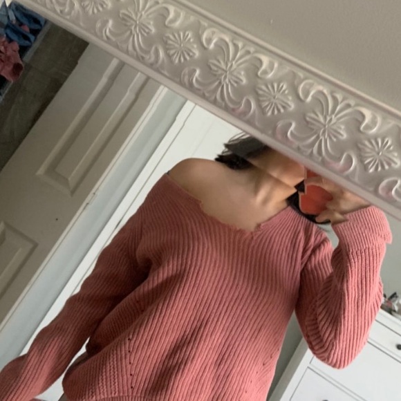 Oversized Sweater - Picture 2 of 2